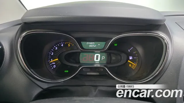 Renault-KoreaSamsung Captur 2016 thumb 8