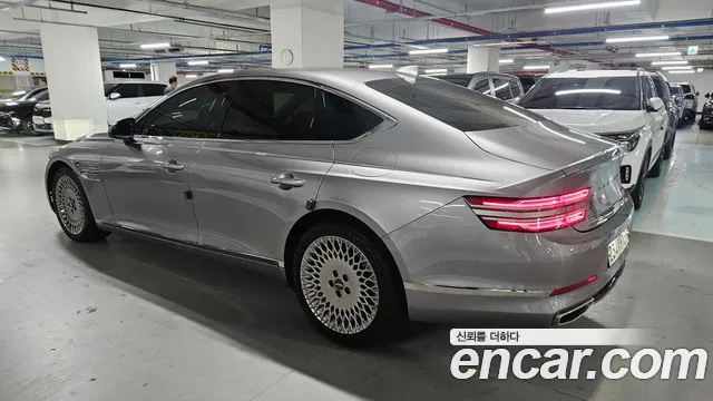 Genesis G80 2020 thumb 3