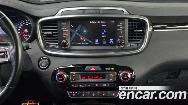 Kia Sorento 2018 thumb 11