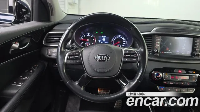 Kia Sorento 2018 thumb 12