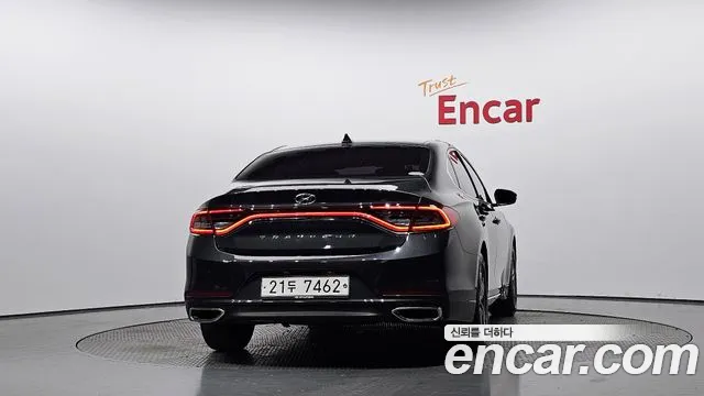 Hyundai Grandeur 2017 thumb 3