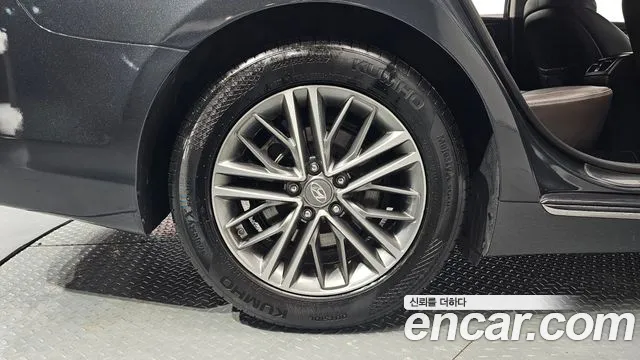 Hyundai Grandeur 2017 thumb 4