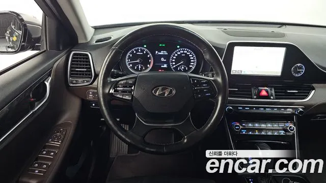 Hyundai Grandeur 2017 thumb 11