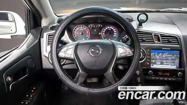 KG_Mobility_Ssangyong KORANDO 2015 thumb 12