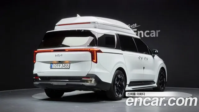 Kia Carnival 2024 thumb 2