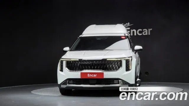 Kia Carnival 2024 thumb 3
