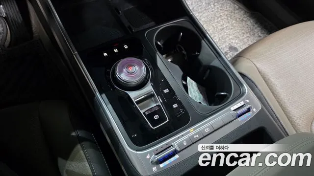 Kia Carnival 2024 thumb 9