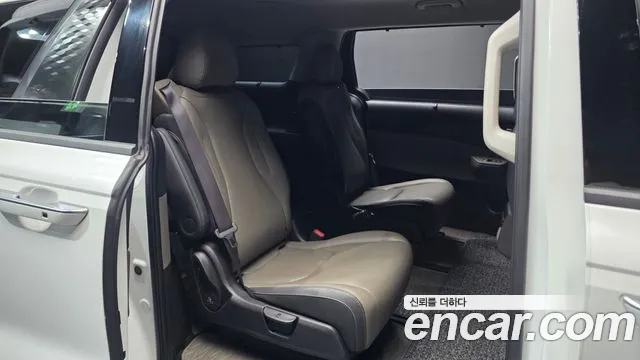 Kia Carnival 2024 thumb 12
