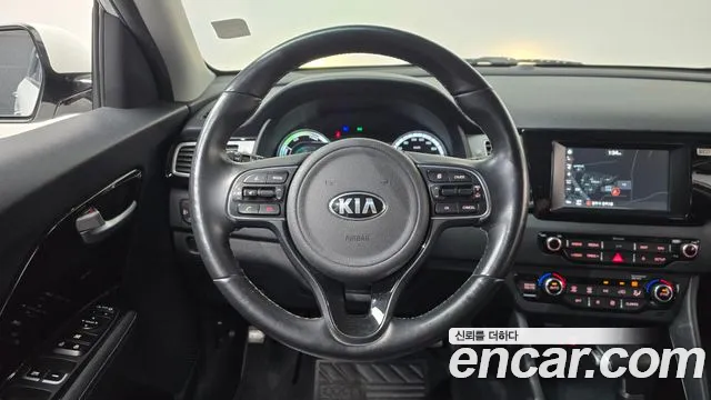 Kia Niro 2018 thumb 12