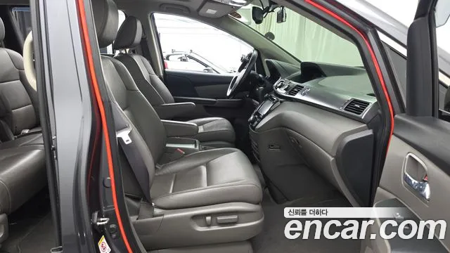 Honda Odyssey 2014 thumb 10