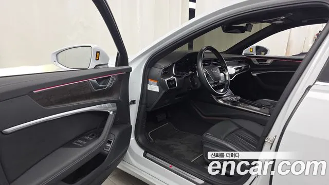 Audi A6 2021 thumb 10