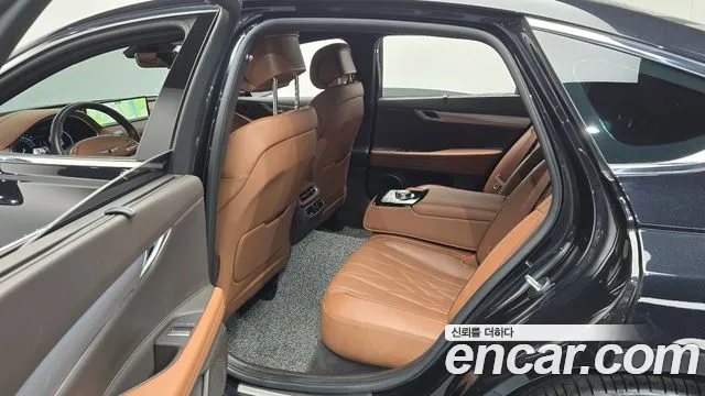 Genesis G80 2023 thumb 11