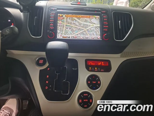 Kia Ray 2012 thumb 9
