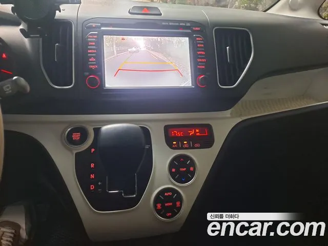 Kia Ray 2012 thumb 10