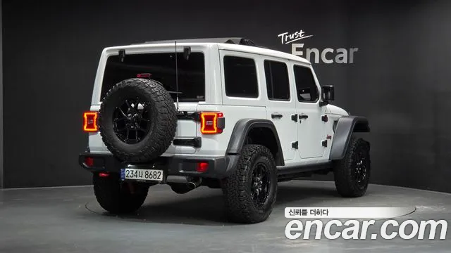 Jeep Wrangler 2024 thumb 2
