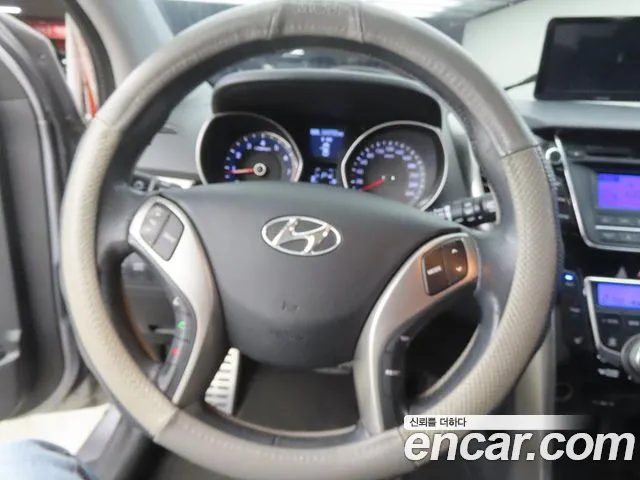 Hyundai i30 2012 thumb 8