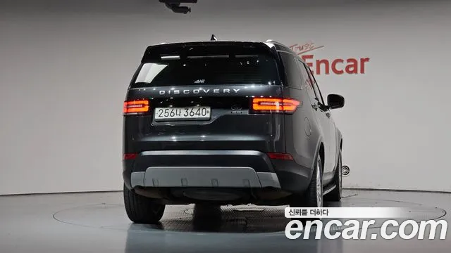 Land Rover Discovery 2019 thumb 3