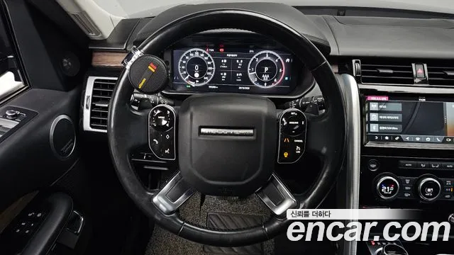 Land Rover Discovery 2019 thumb 12