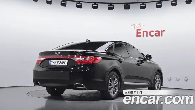 Hyundai Grandeur 2015 thumb 2