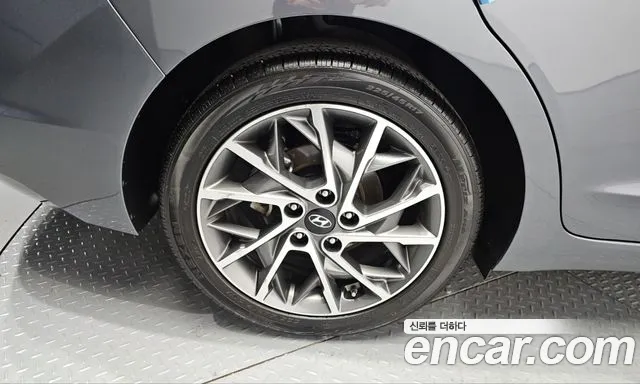 Hyundai Avante 2020 thumb 5