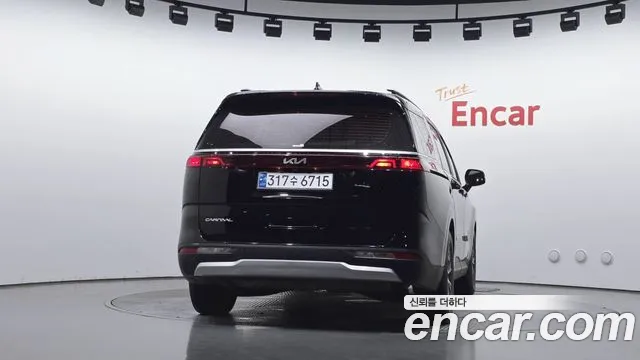 Kia Carnival 2022 thumb 3