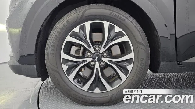 Kia Carnival 2022 thumb 4