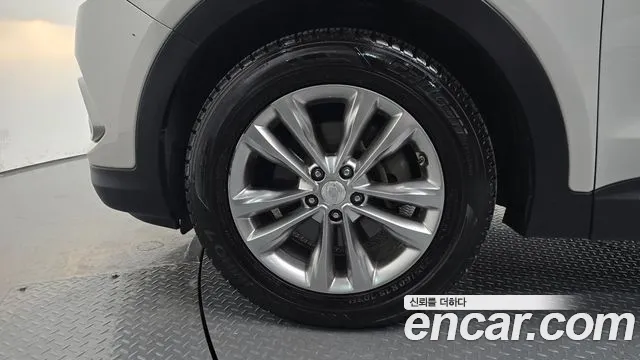 Hyundai Santa Fe 2016 thumb 5
