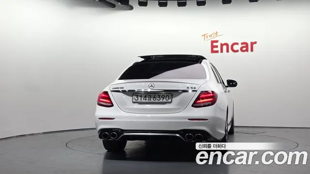 Mercedes-Benz E-Класс 2019 thumb 3