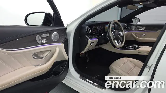 Mercedes-Benz E-Класс 2019 thumb 9