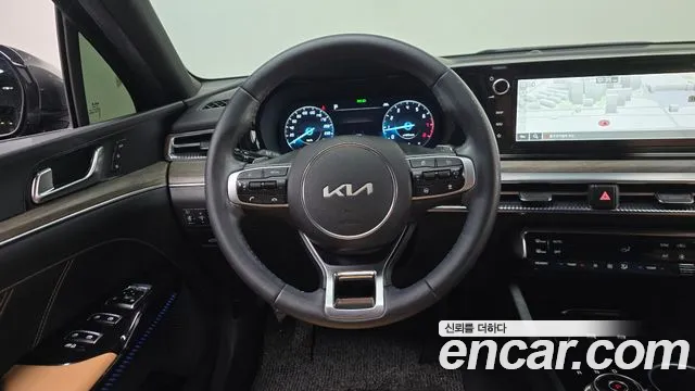 Kia K5 2023 thumb 12
