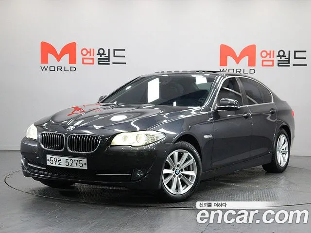 BMW 5-Series 2011 thumb 12