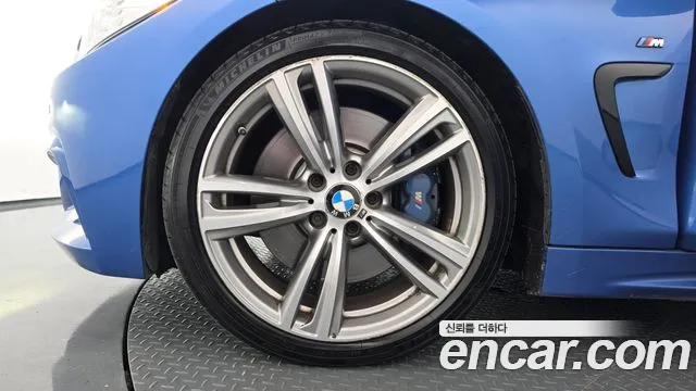 BMW 4-Series 2015 thumb 5