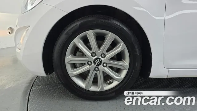 Hyundai Avante 2015 thumb 5