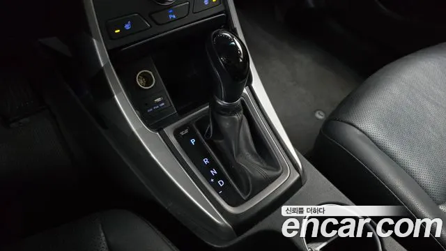 Hyundai Avante 2015 thumb 9