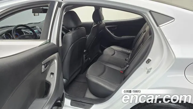 Hyundai Avante 2015 thumb 11