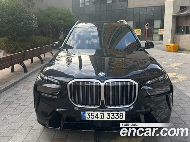 BMW X7 2026 thumb 2