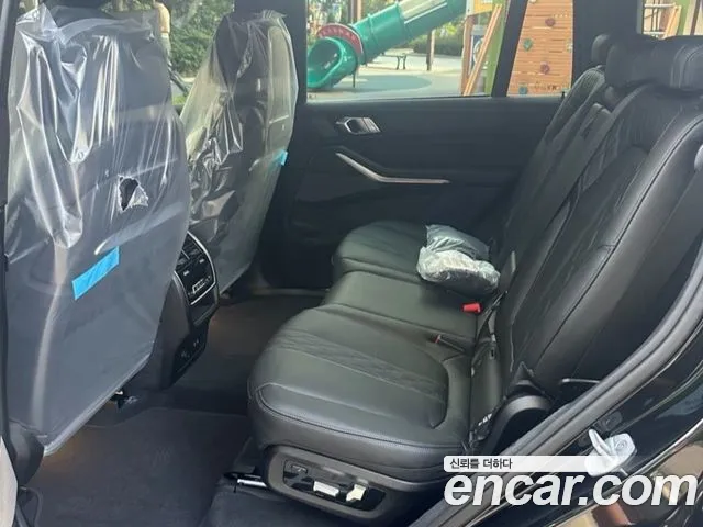 BMW X7 2026 thumb 10
