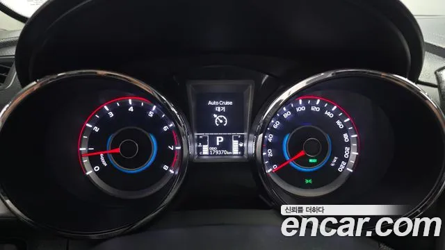 KG_Mobility_Ssangyong TIBOLI 2015 thumb 8