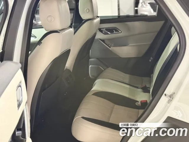 Land Rover Range Rover Velar 2018 thumb 6