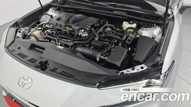 Toyota Camry 2024 thumb 6