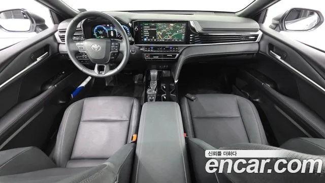 Toyota Camry 2024 thumb 7