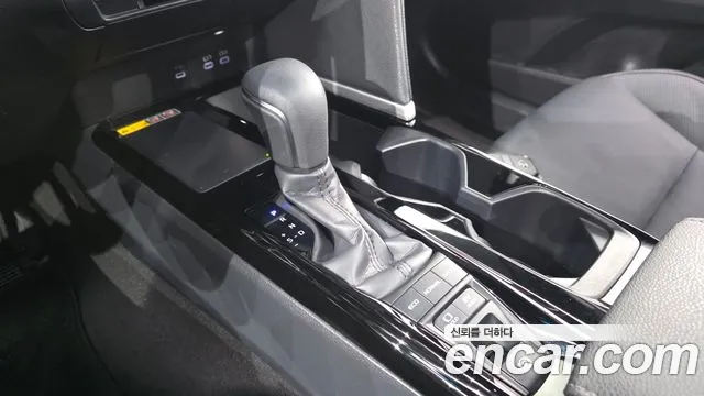 Toyota Camry 2024 thumb 9