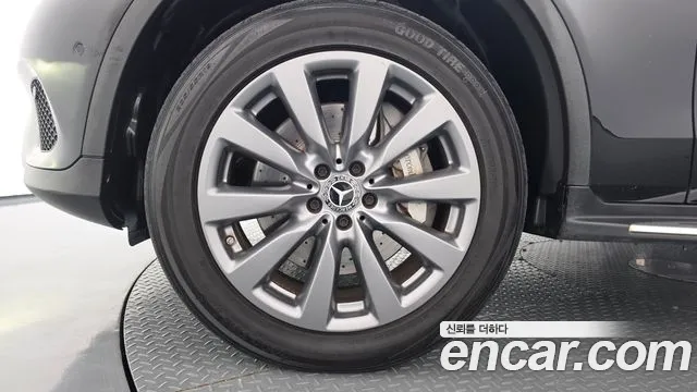 Mercedes-Benz GLC 2019 thumb 5