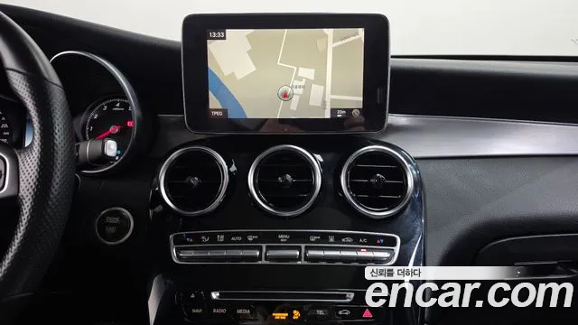 Mercedes-Benz GLC 2019 thumb 12