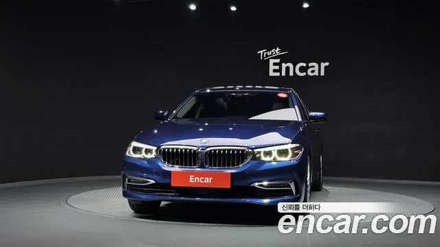 BMW 5-Series 2020 thumb 3