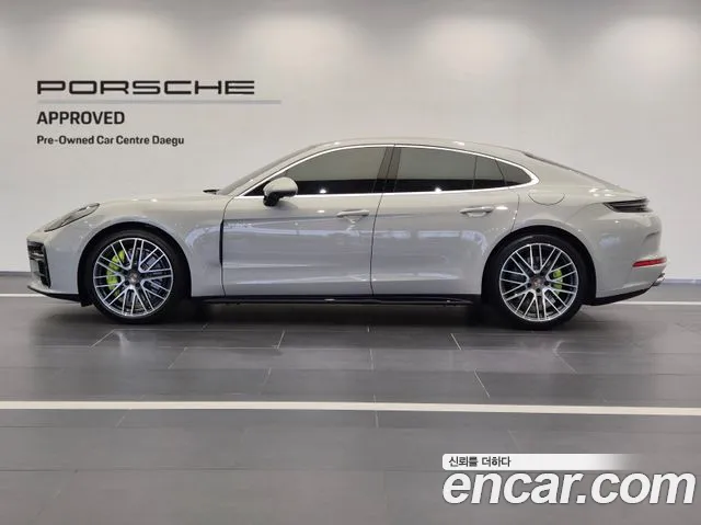 Porsche Panamera 2024 thumb 3