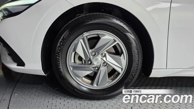 Hyundai Avante 2023 thumb 5