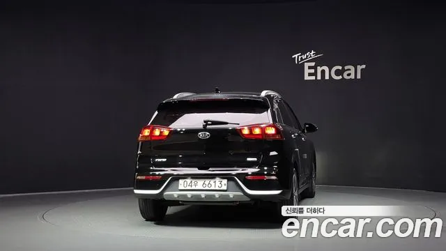 Kia Niro 2017 thumb 4