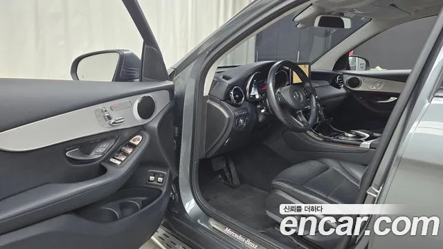 Mercedes-Benz GLC 2019 thumb 10