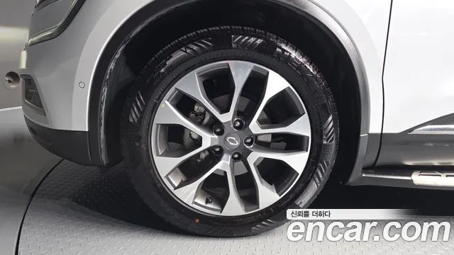 Renault-KoreaSamsung Koleos 2019 thumb 5